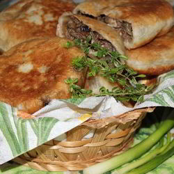Рецепт Жареных пирожков с баклажанами мясом и грибами