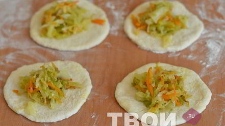 Рецепт жареных пирожков с капустой