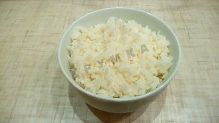 Рецепт жареных пирожков с рисом, яйцом и зеленым луком