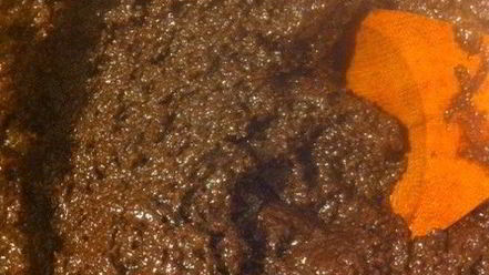 Рецепт брауни с темным пивом и малиной