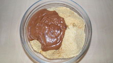 Рецепт домашнего пирожного картошка из сухарей со сгущенкой