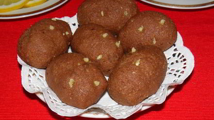 Рецепт домашнего пирожного картошка из сухарей со сгущенкой