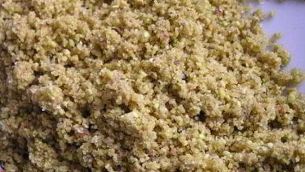 Рецепт фисташкового пирожного с брусничным семифредо