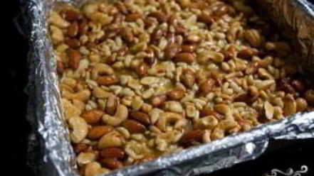 Рецепт ореховых пирожных с медом