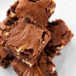 Рецепт Пасхальных шоколадных пирожных с грецкими орехами и апельсиновой цедрой