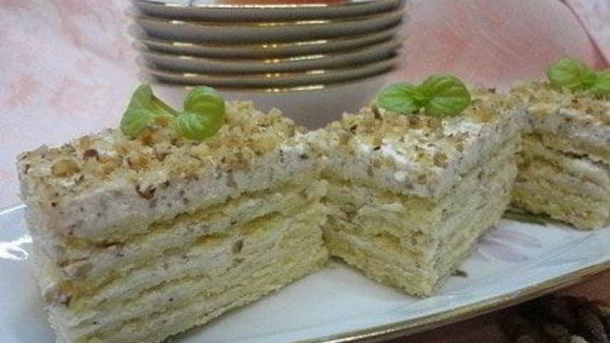 Рецепт песочного пирожного со сливочно-ореховым кремом