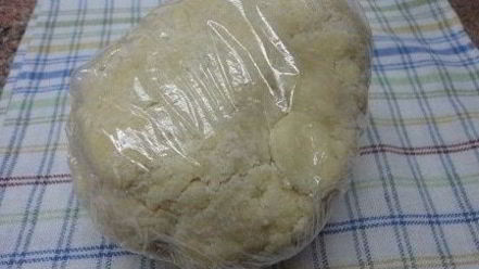 Рецепт песочного пирожного со сливочно-ореховым кремом