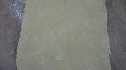 Рецепт песочного пирожного со сливочно-ореховым кремом