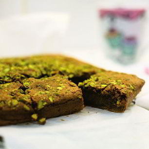 Рецепт Шоколадна-малиновых пирожные