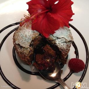 Рецепт Шоколадного пирожного с малиной