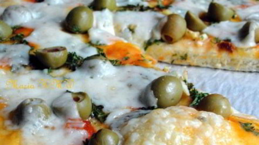 Рецепт летней пиццы с овощами и козьим сыром