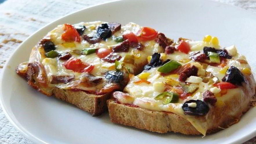 Рецепт пиццы из черствого хлеба