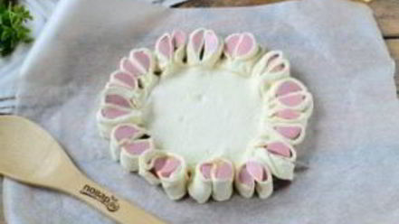 Рецепт пиццы из сосисок в тесте