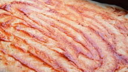 Рецепт пиццы с грибамии и колбасой