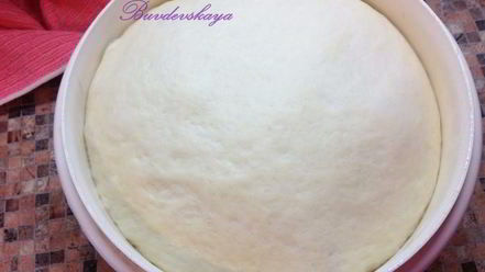 Рецепт пиццы с грушей и горгонзолой