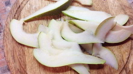 Рецепт пиццы с грушей и горгонзолой