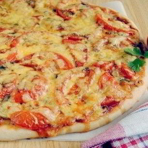 Рецепт Пиццы с шампиньонами и куриным фаршем