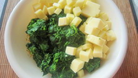 Рецепт пиццы с сыром и шпинатом