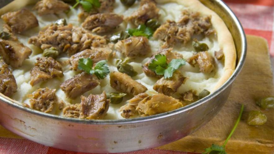 Рецепт пиццы с тунцом и картофелем