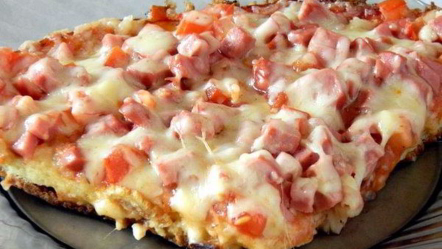 Рецепт простой пиццы на сковороде с любой начинкой