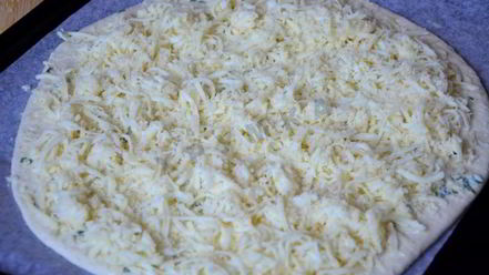 Рецепт сырной пиццы