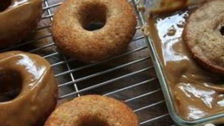 Рецепт банановых пончиков с арахисовой глазурью