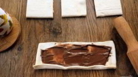 Рецепт крученых пончиков с нутеллой