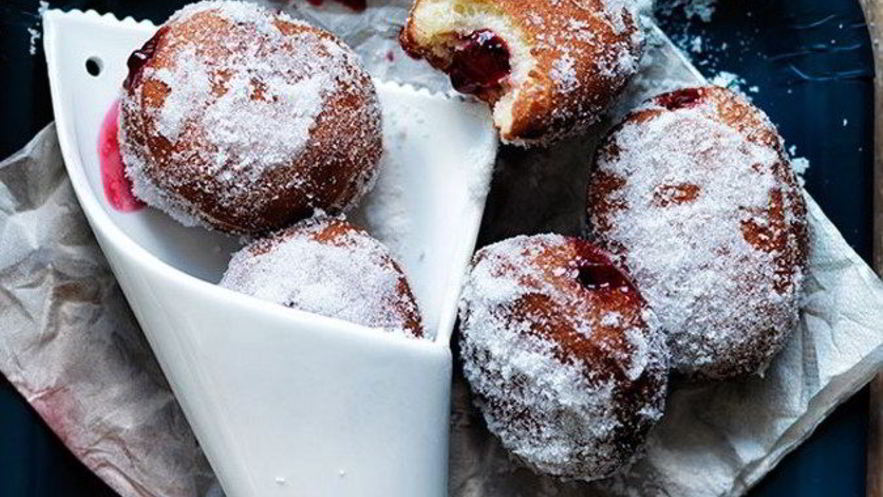 Рецепт пончиков с малиновой начинкой