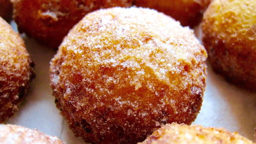 Рецепт творожных пончиков с корицей