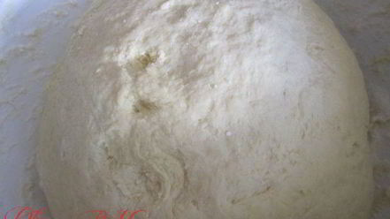 Рецепт творожных пончиков с вишней