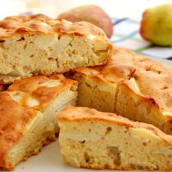 Рецепт Быстрой яблочной шарлотки без яиц