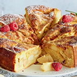 Рецепт Домашней шарлотки с яблоками в духовке