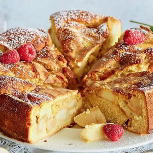 Рецепт Домашней шарлотки с яблоками в духовке