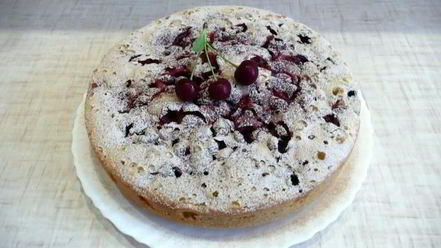 Рецепт пирога с вишней в мультиварке типа шарлотка