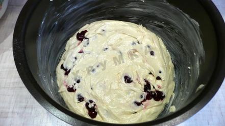 Рецепт пирога с вишней в мультиварке типа шарлотка