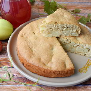 Рецепт Ржаной шарлотки с яблоками