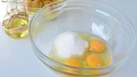 Рецепт ржаной шарлотки с яблоками