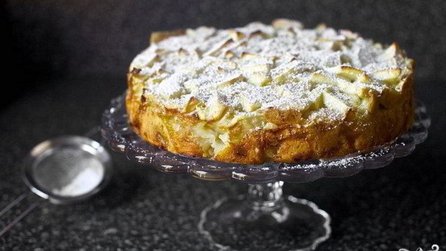 Рецепт шарлотки без сахара