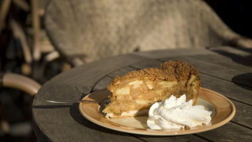 Рецепт шарлотки из черного хлеба по-старорусски