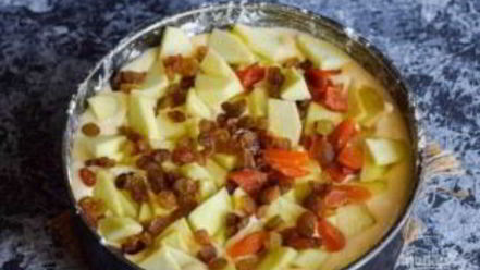 Рецепт шарлотки из яблок на сметане