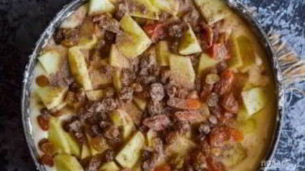 Рецепт шарлотки из яблок на сметане