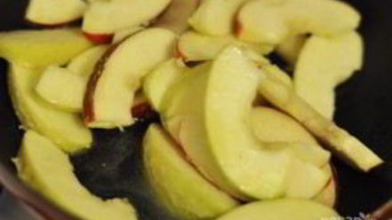 Рецепт шарлотки из яблок в духовке