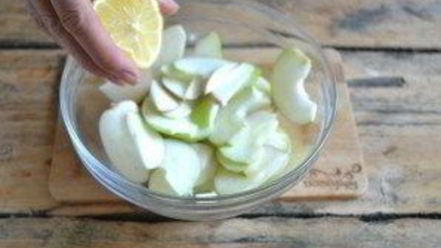 Рецепт шарлотки классической с яблоками