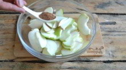 Рецепт шарлотки классической с яблоками