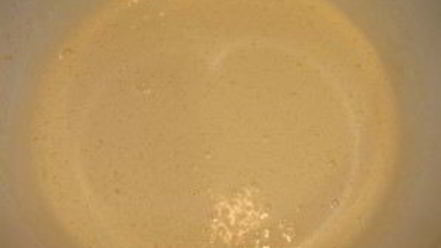 Рецепт шарлотки с ананасами в мультиварке