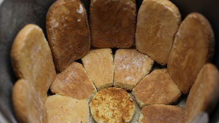 Рецепт шарлотки с английским ванильным кремом