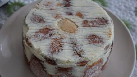 Рецепт шарлотки с английским ванильным кремом