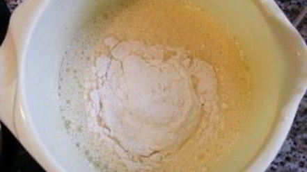 Рецепт шарлотки с черникой