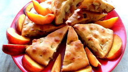 Рецепт шарлотки с нектаринами