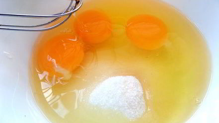 Рецепт шарлотки с нектаринами